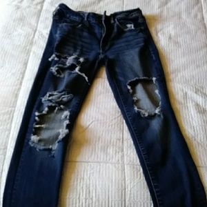 American Eagle SUPER destroyed jeans 6